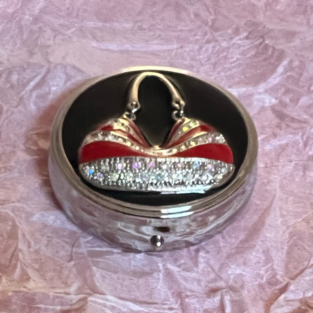 Round Decorative Pill Case/Box - Picture 2 of 5